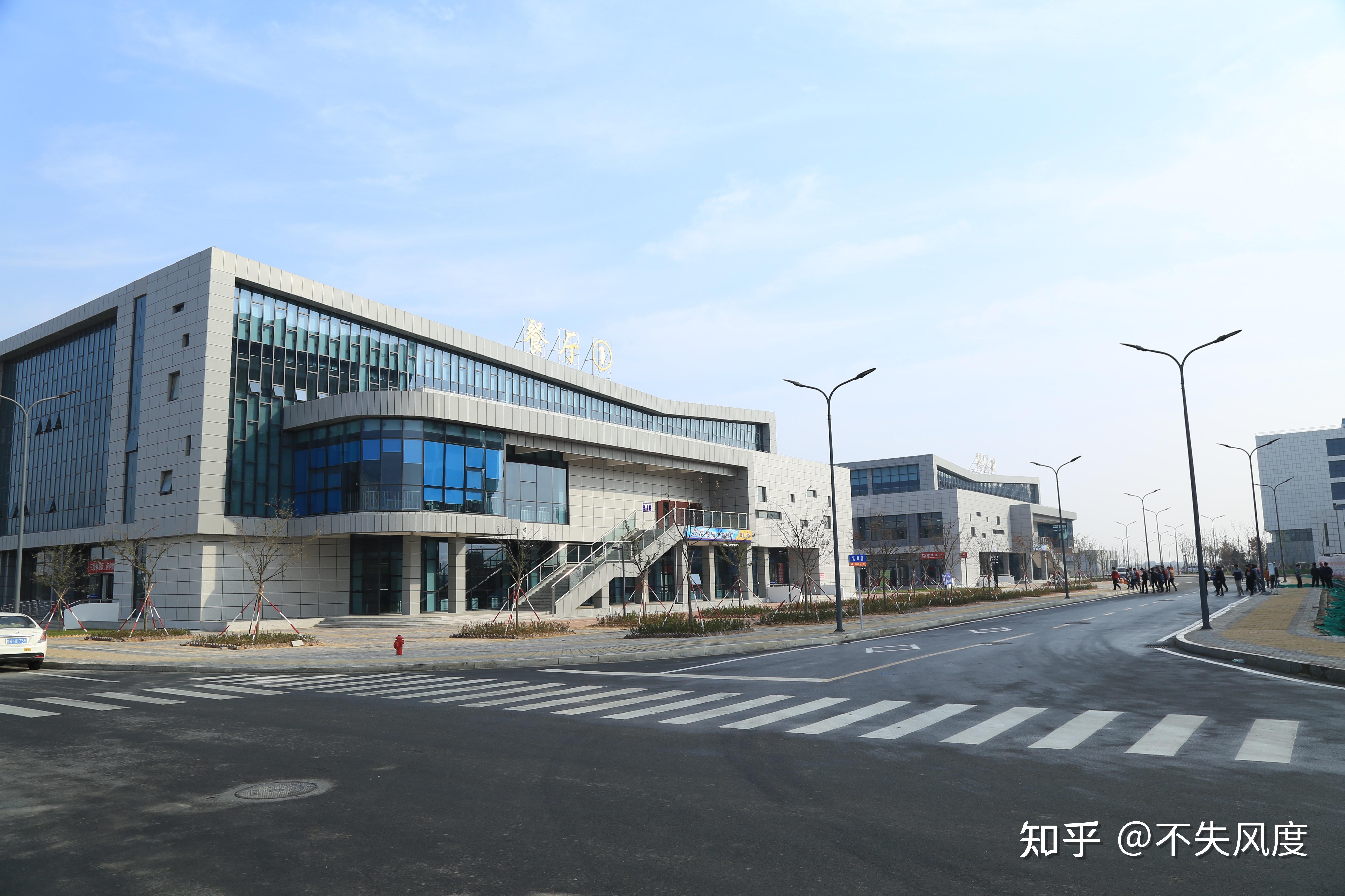 山东铝业职业学院宿舍环境好不好 求照片 学校里面的环境怎么样 马上