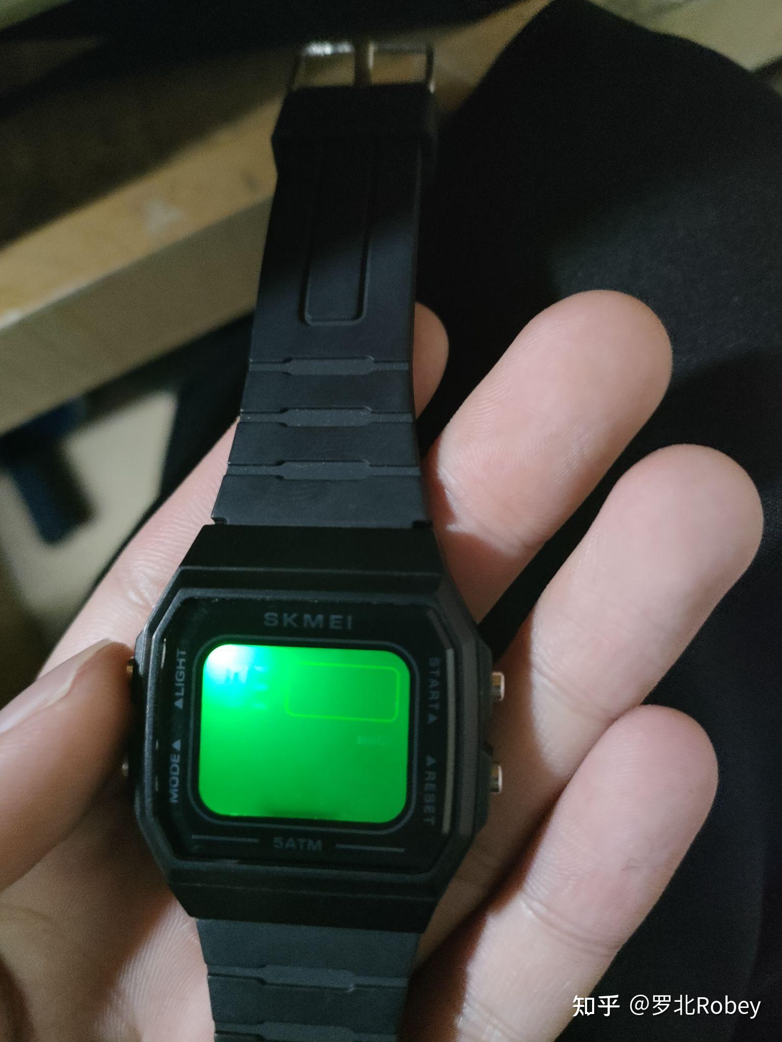 电子表上面不显示任何东西,这是怎么了? - 知乎