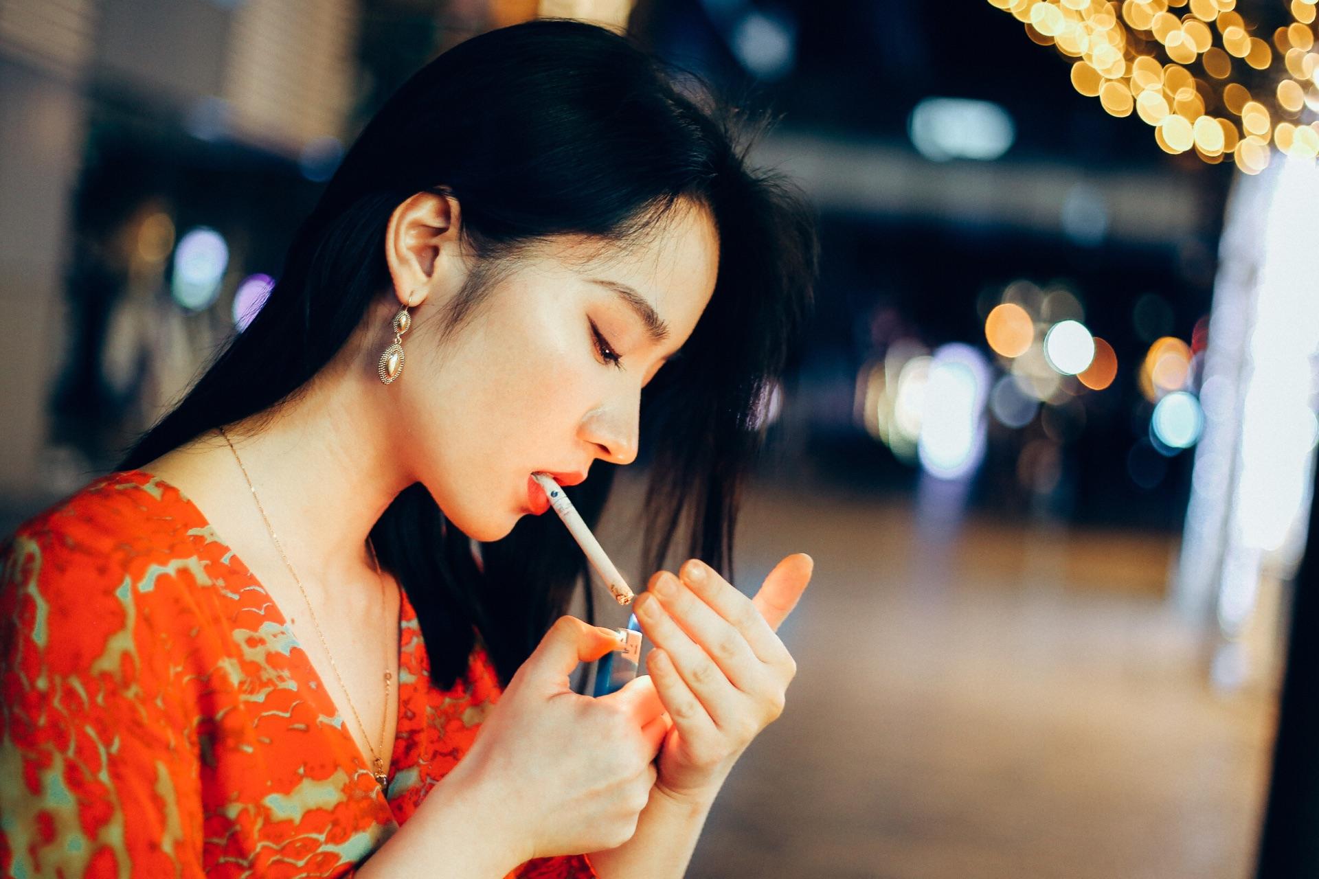 女生抽烟你怎么看? - 知乎