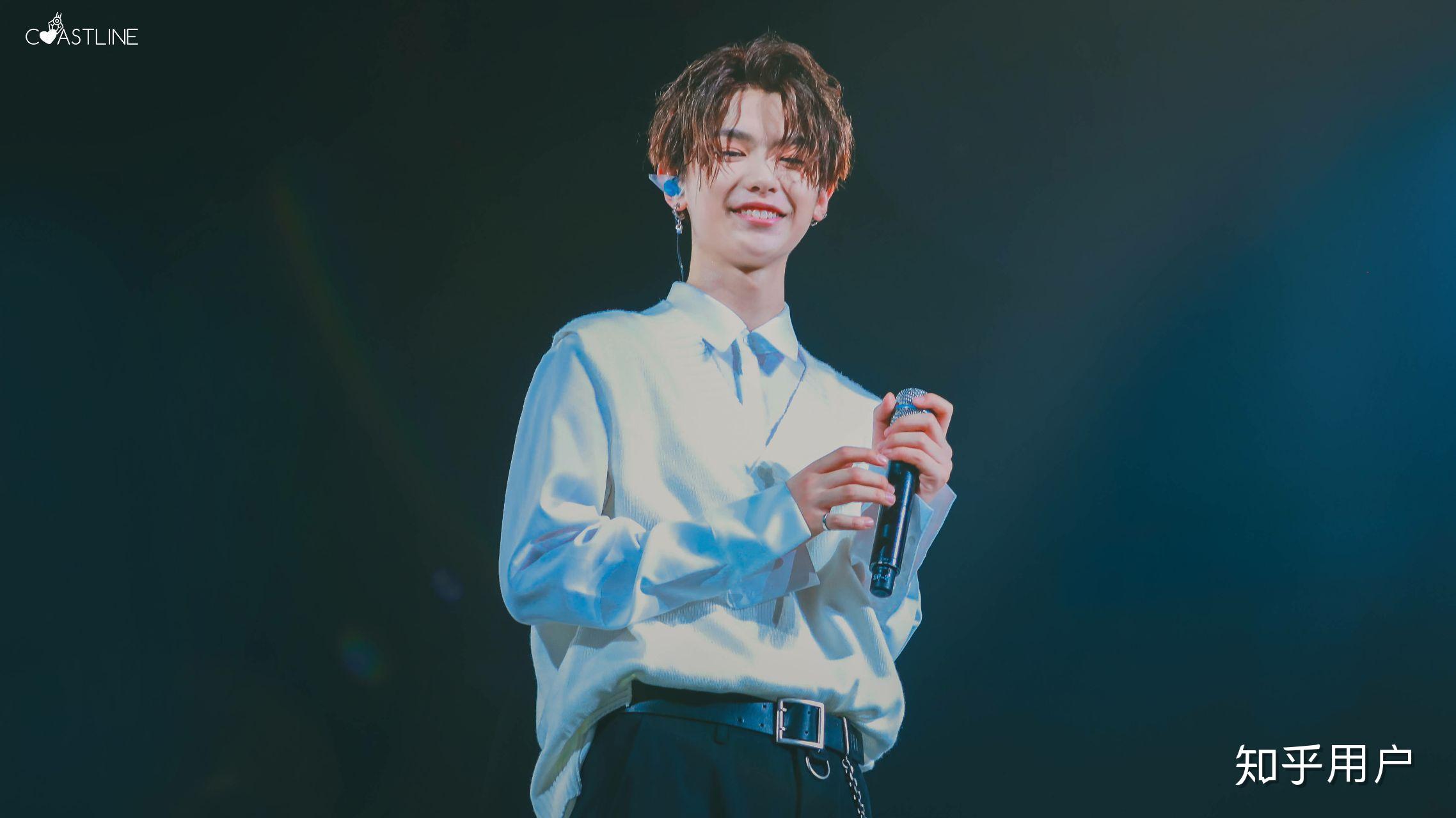 有哪有好看的justin黄明昊壁纸