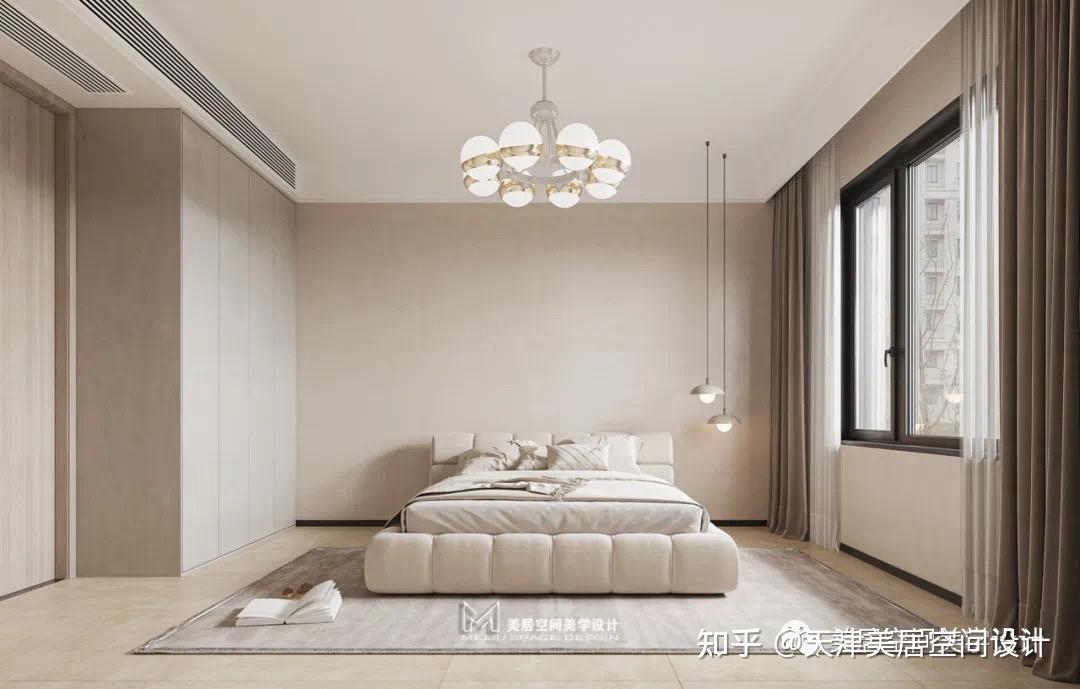 奶咖色墙面,浅灰色地板砖,配什么颜色的沙发和窗帘最好看? 