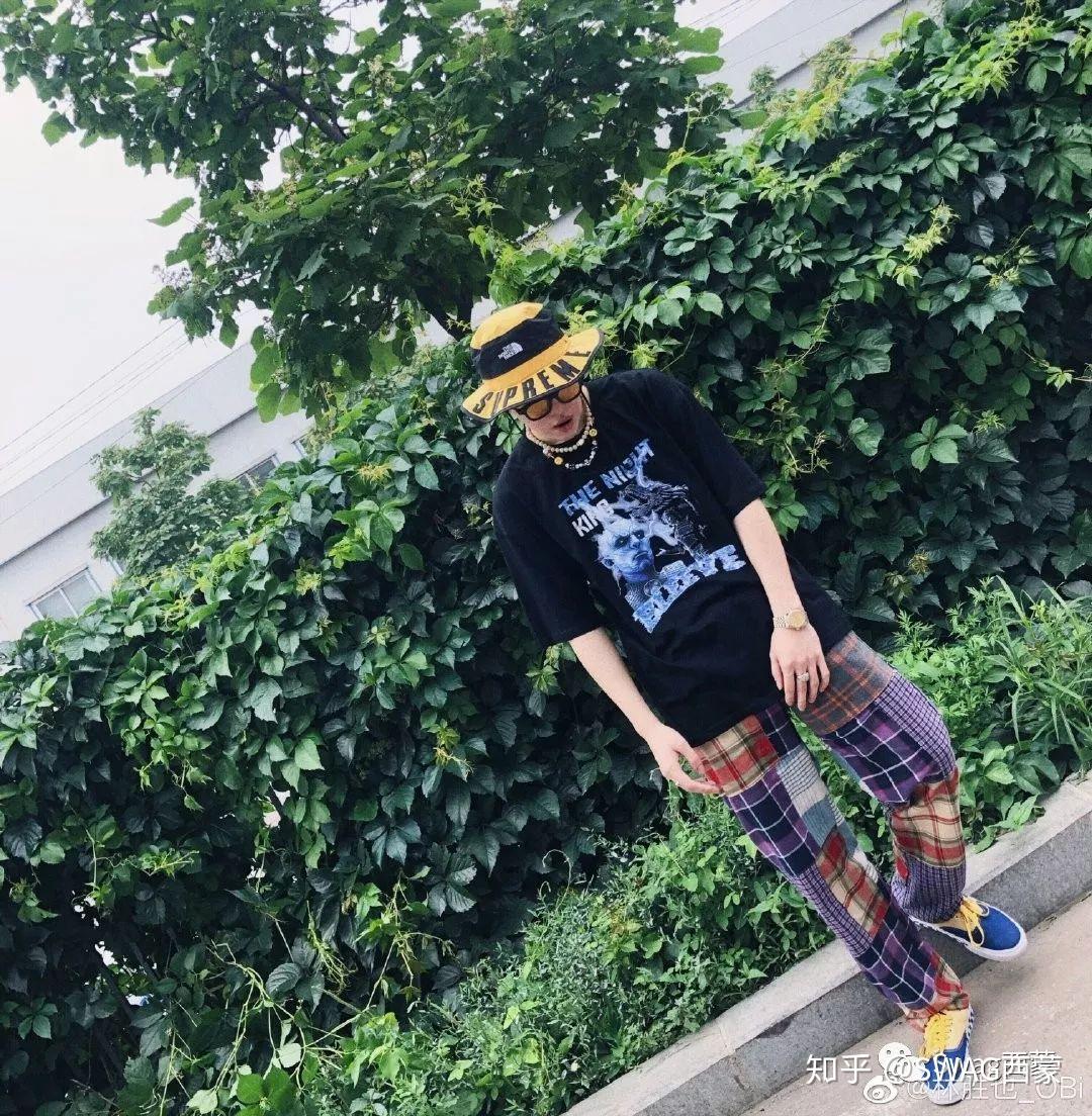 mercylago关键词:偶尔邋遢偶尔帅经常不打扮就直接上镜的膜老师,别被