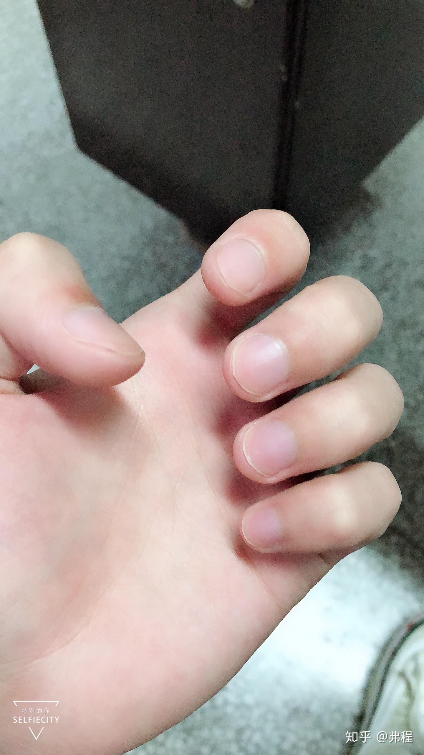 为什么有些男生喜欢留长指甲他们是什么心理