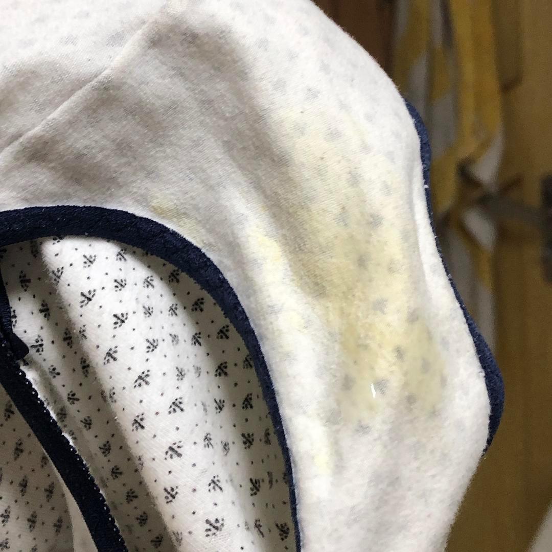 女生穿一天内裤内裤是不是有很多东西