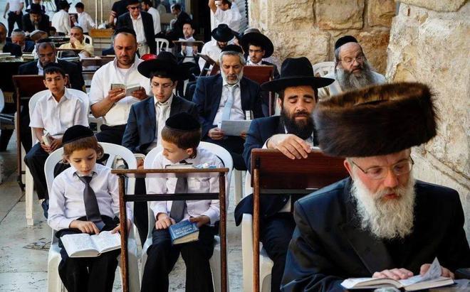 犹太人的未来已经刻在了《塔木德》——弥赛亚已经降临,他们竟然视而