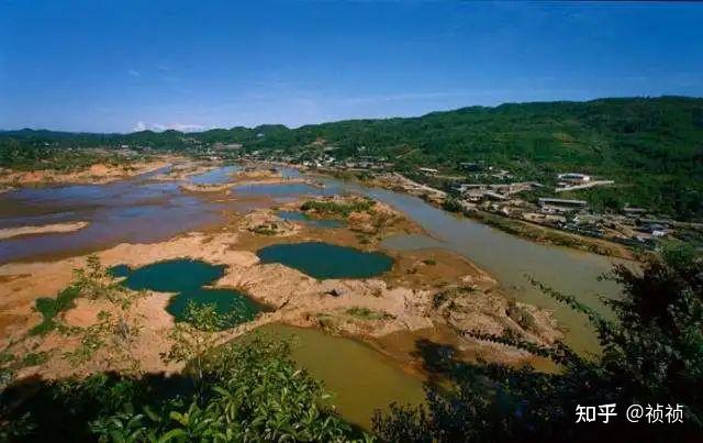 世上最“贵”的河:河里石头比黄金还值钱?甚至还有士兵驻守! - 知乎