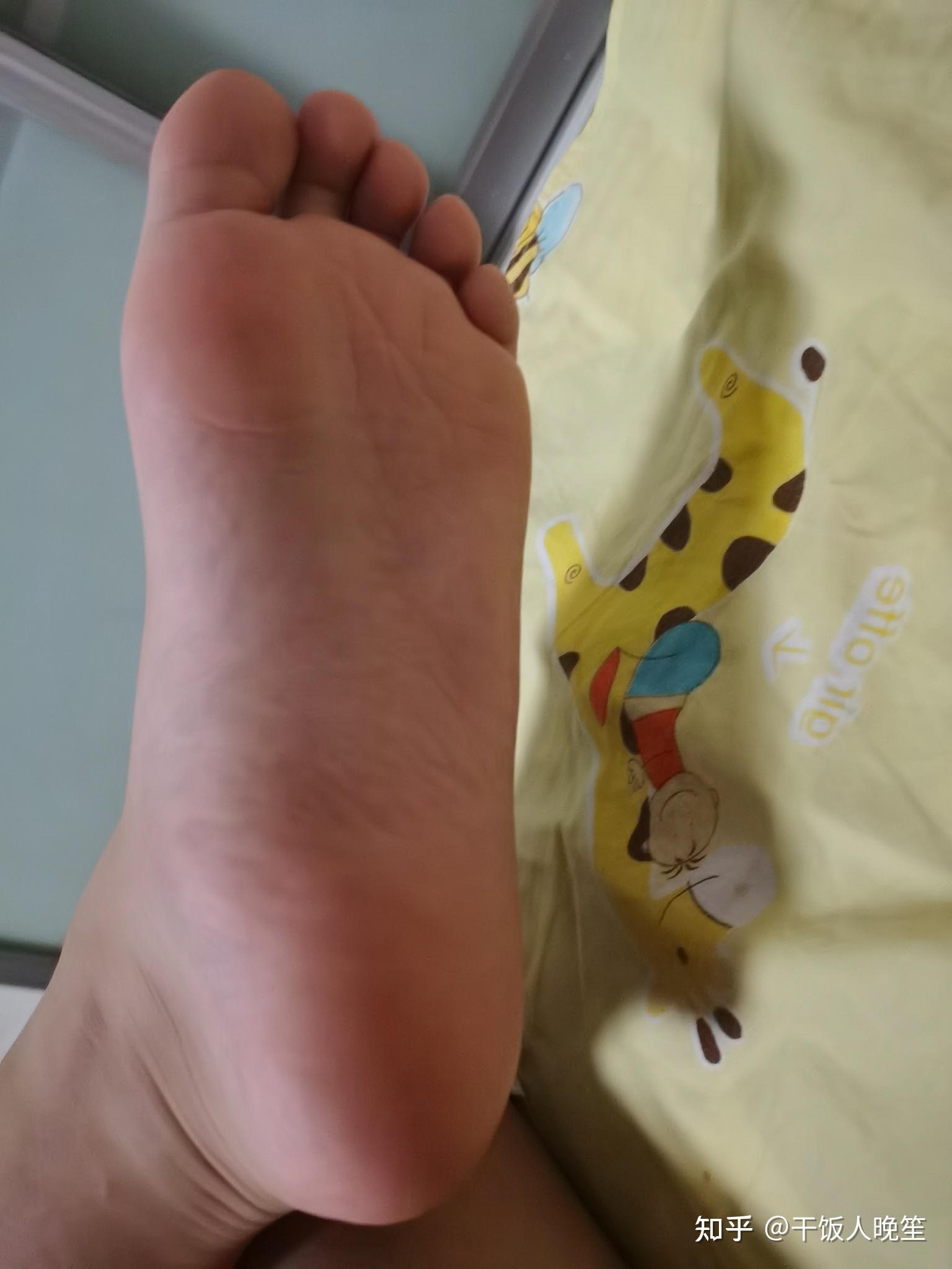 女生脚超过40码是一种怎样的体验