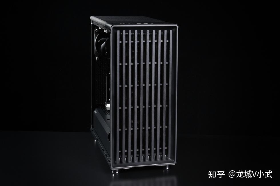 分形工艺 North ME+ProArt X870E+ASUS 巨齿鲨 RTX 5070 装机分享