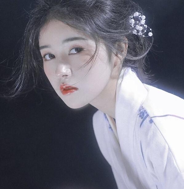 有什么气质很清冷的头像? - 知乎