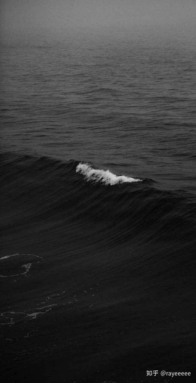 有没有关于海的暗色系手机壁纸