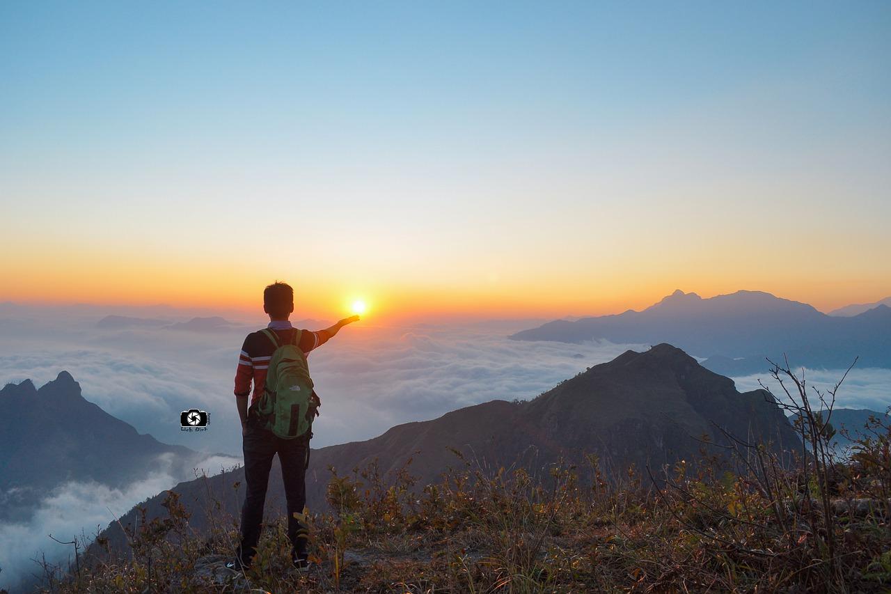 2. 爬山与人生哲学