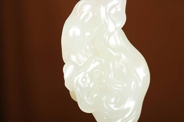 斩获总成交额逾111万元！藏玉直播中国玉雕大师王朝杰精品拍落槌 - 知乎