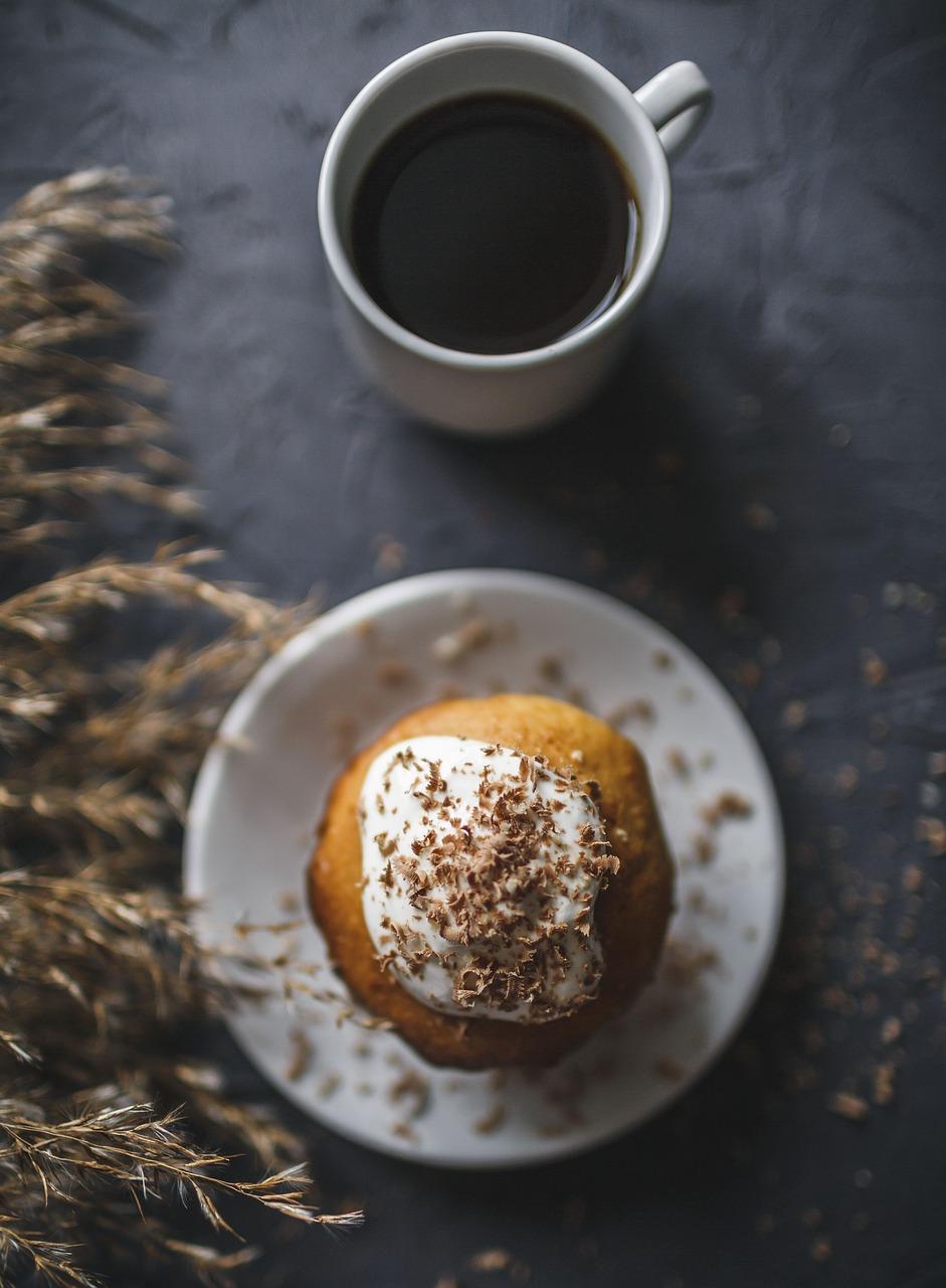 2. 蛋糕面糊搅拌