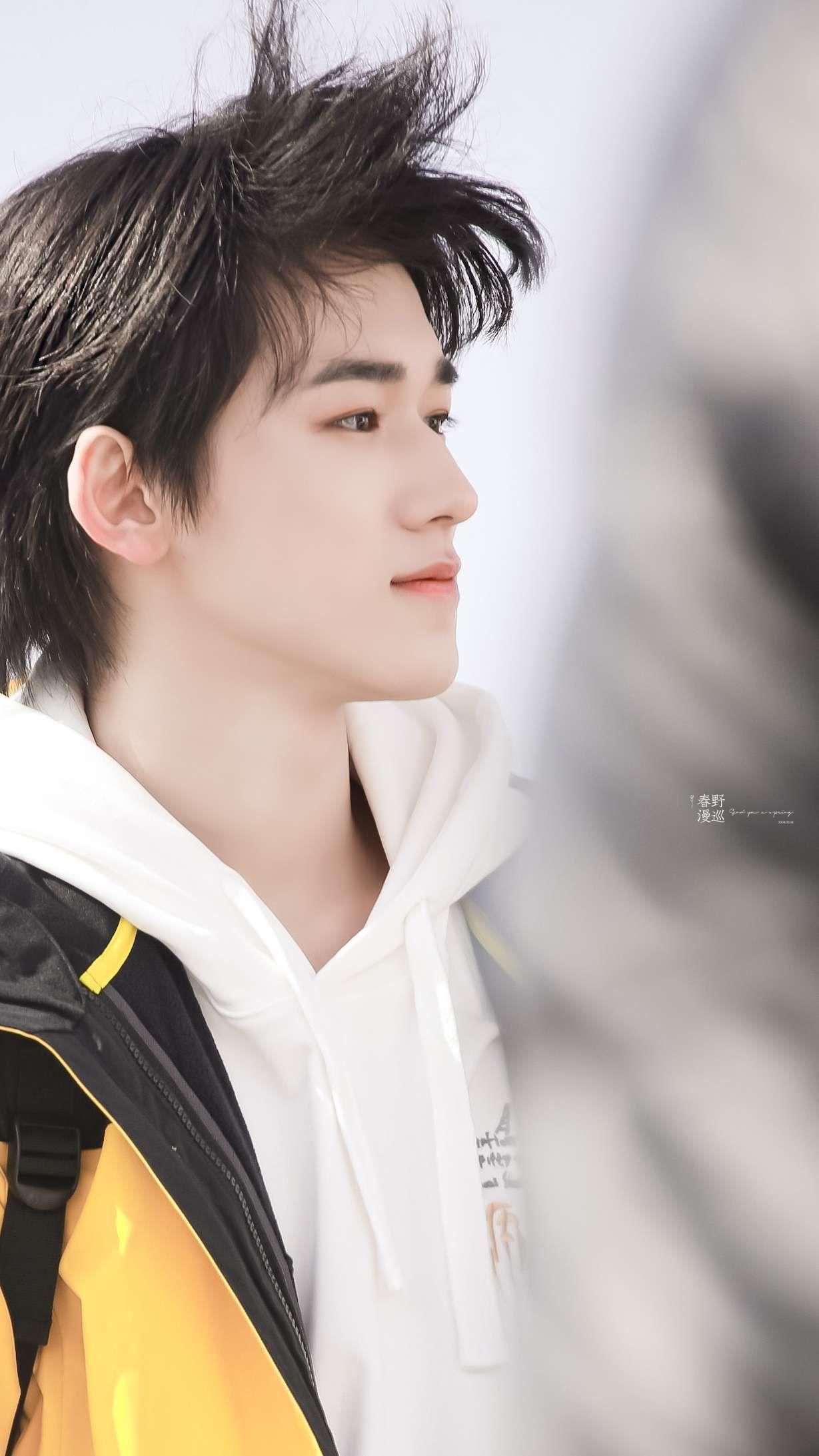 有没有宋亚轩的帅照,最好是没刘海没水印超a的那种,越多越好? - 知乎