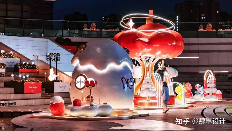 街区美陈|云璃梦境：城市广场新年美陈设计的逻辑解析-肆墨设计 - 知乎