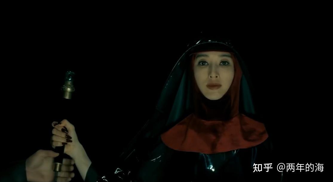 《枭起青壤》第11-12集预告：炎拓偷看狗牙被行刑，还与聂九罗一起包饺子来探讨地枭化为人形的秘密