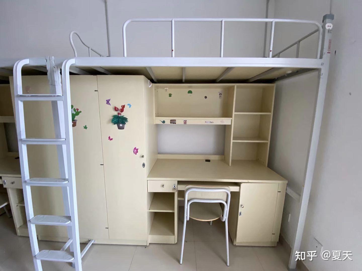 云南民族大学的宿舍条件如何?校区内有哪些生活设施?