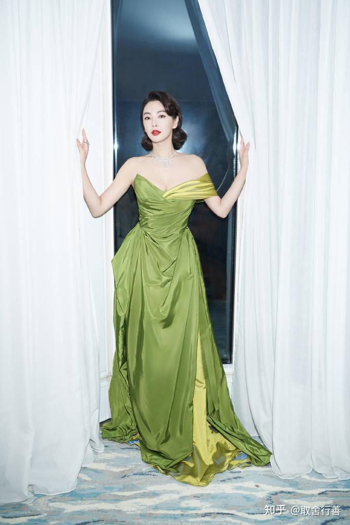 如何评价星女郎张雨绮的身材? - 知乎