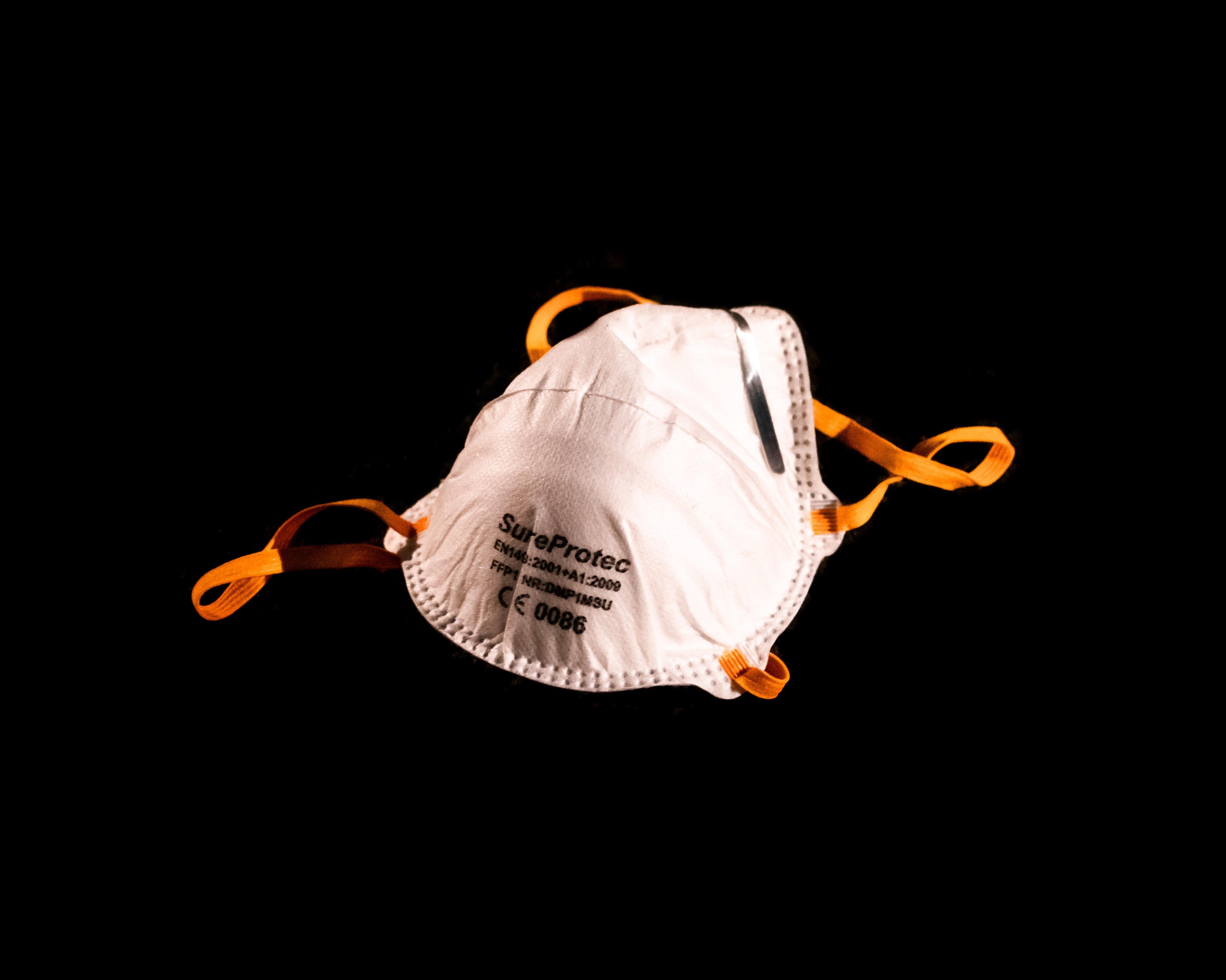 有绳子的口罩怎么戴