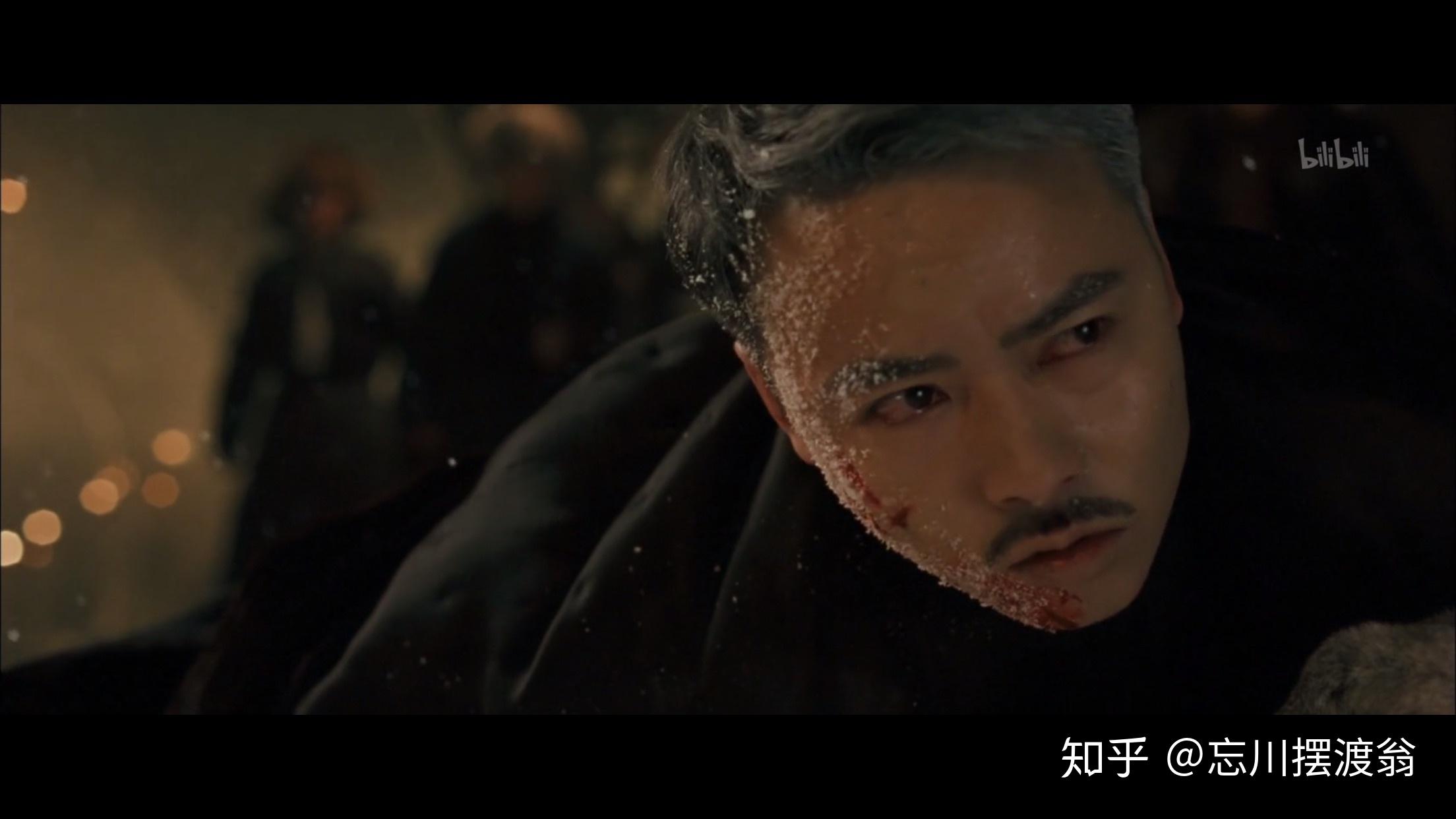 一代宗师里赵本山请梁朝伟抽烟时点烟的动作有什么寓意吗