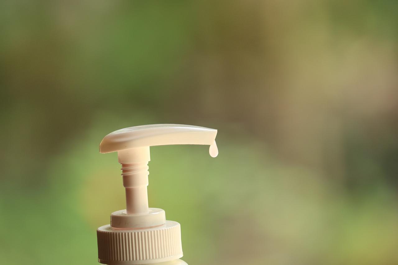 碱性墙面修复技巧