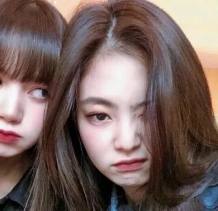 有没有lisa和jennie的闺蜜头像哇