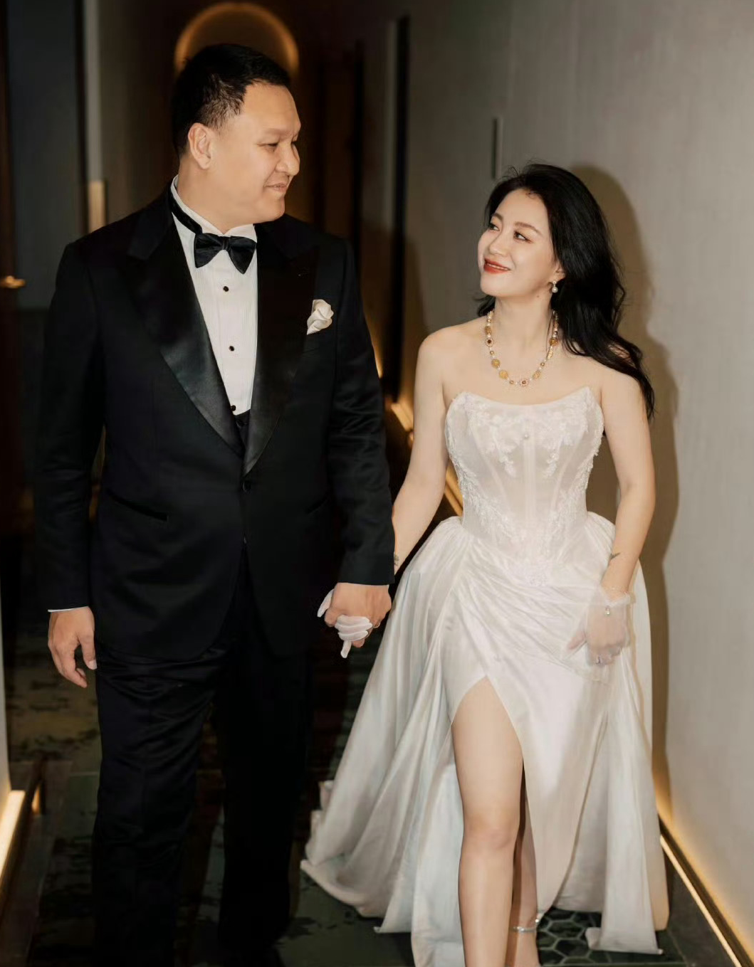 突发！车澈和乃万被拍！李嘉格宣布离婚！ - 知乎