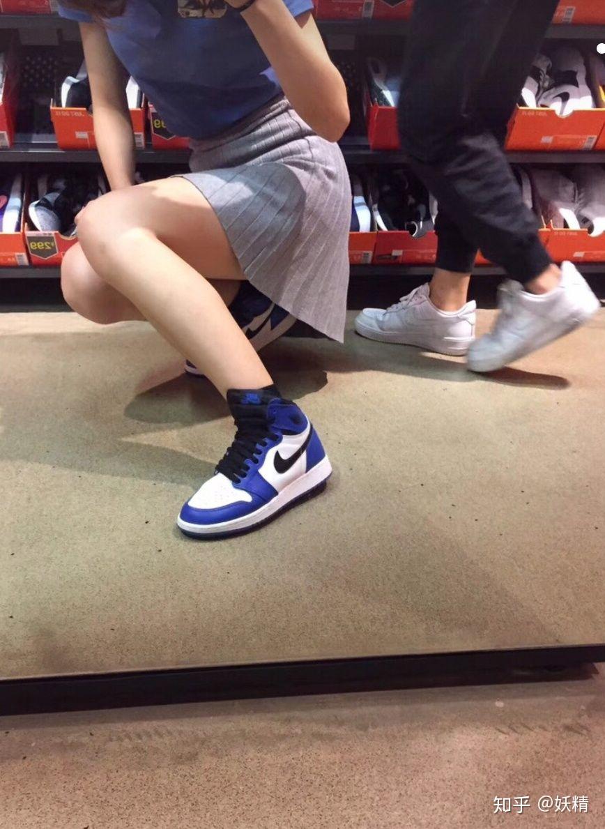 aj1小闪电怎么穿搭?