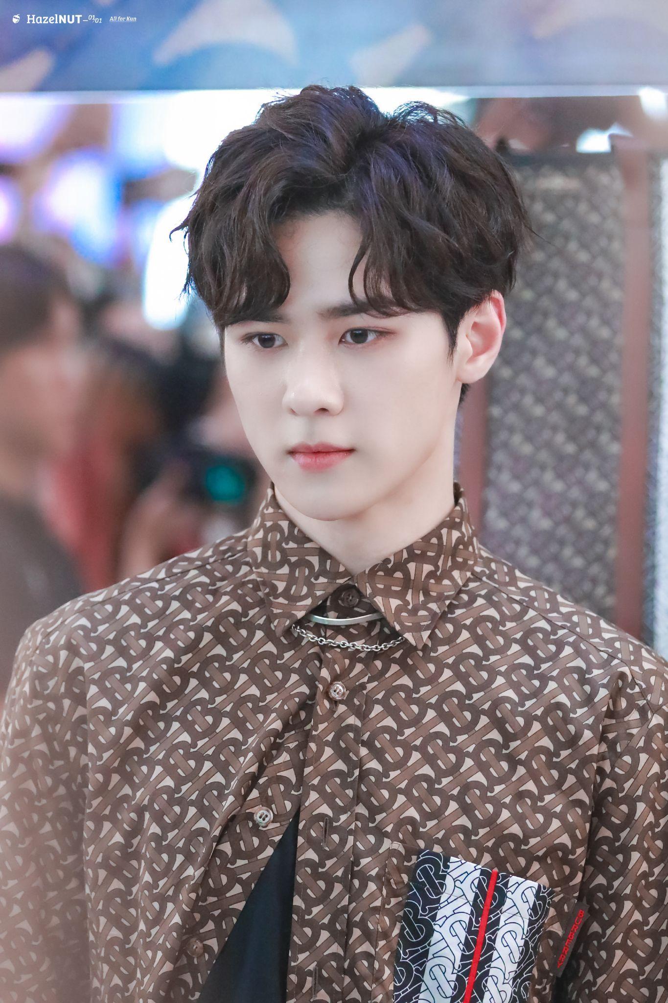 如何客观地评价威神v队长钱锟的长相