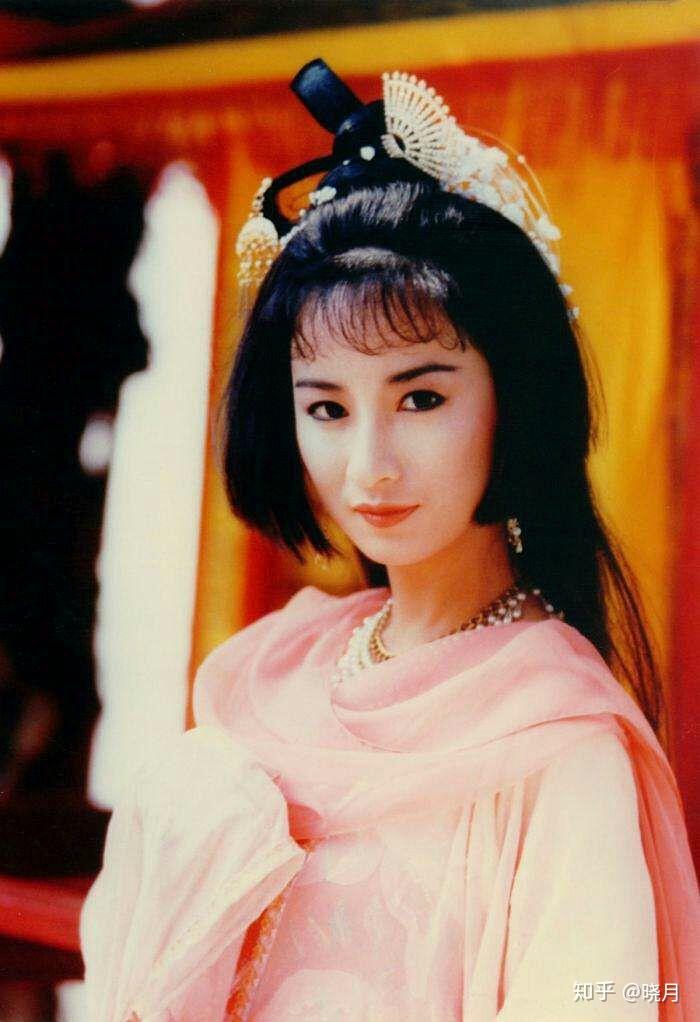 怎样评价黎姿的赵敏和贾静雯的赵敏