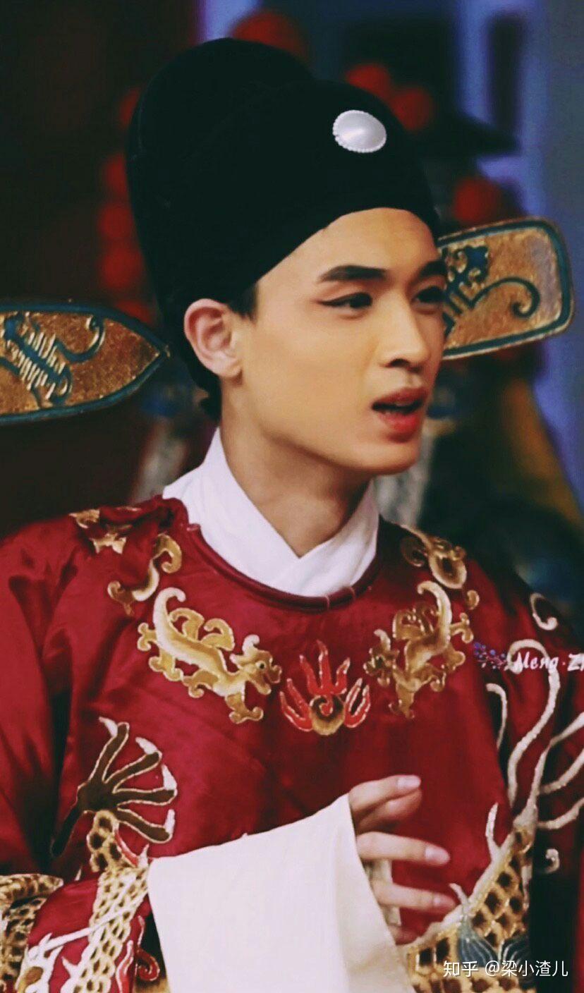 德云社的角儿们穿戏服好看吗西装呢