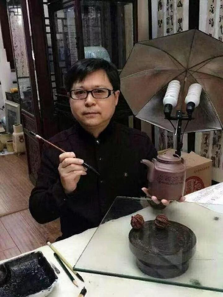 笔墨铸典 艺臻全境——记当代全才型艺术家小隶书第一人李明成 | 拍卖资讯 | 文章中心 | 艺术品拍卖网