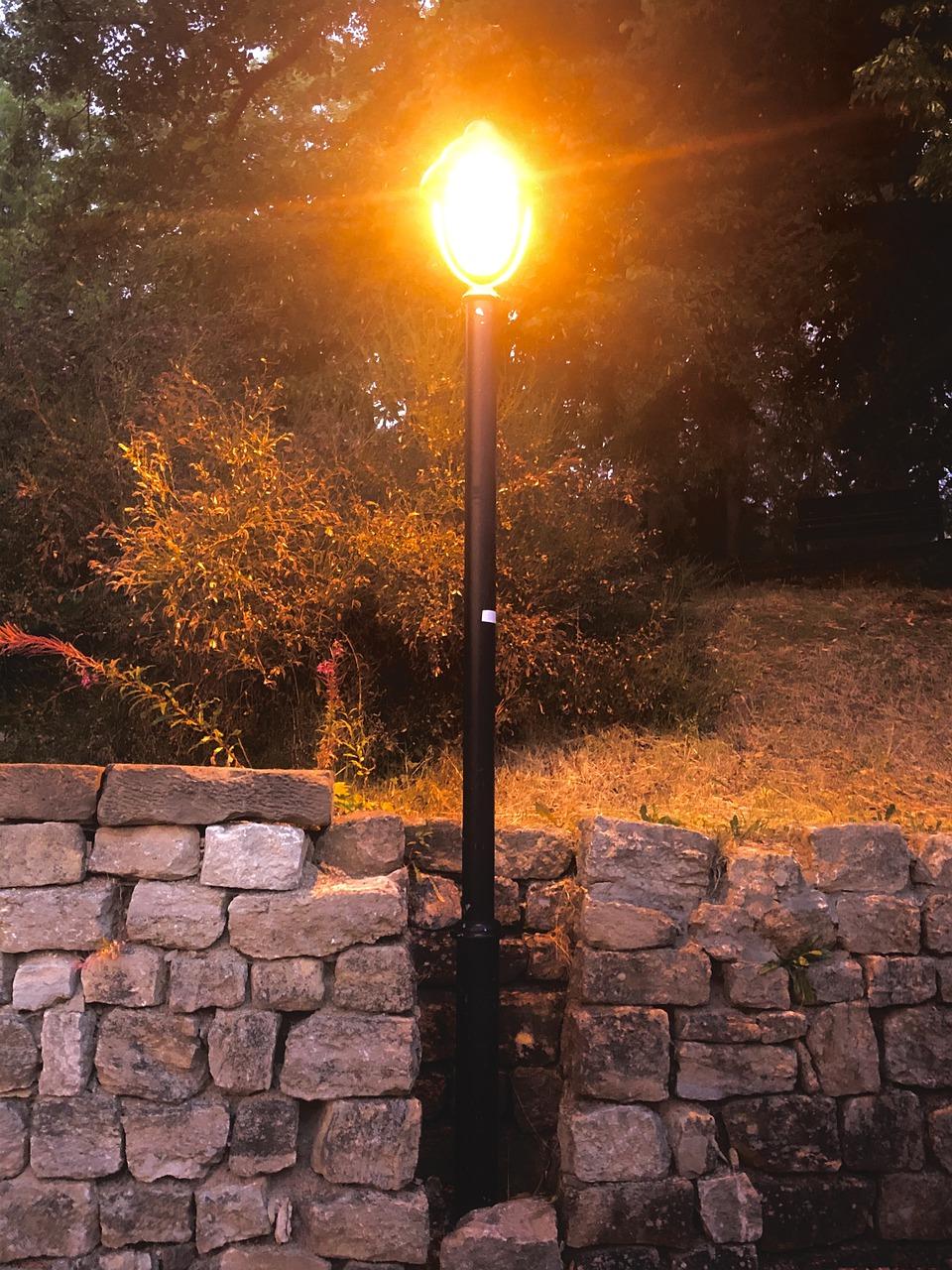 3. 灯笼骨架搭建