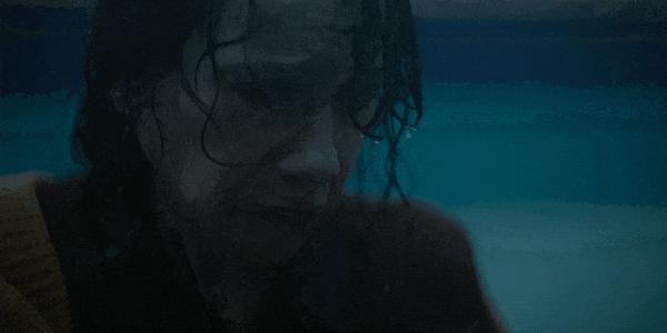 R级爆款《复活她》尺度口碑双爆,年度最大惊喜