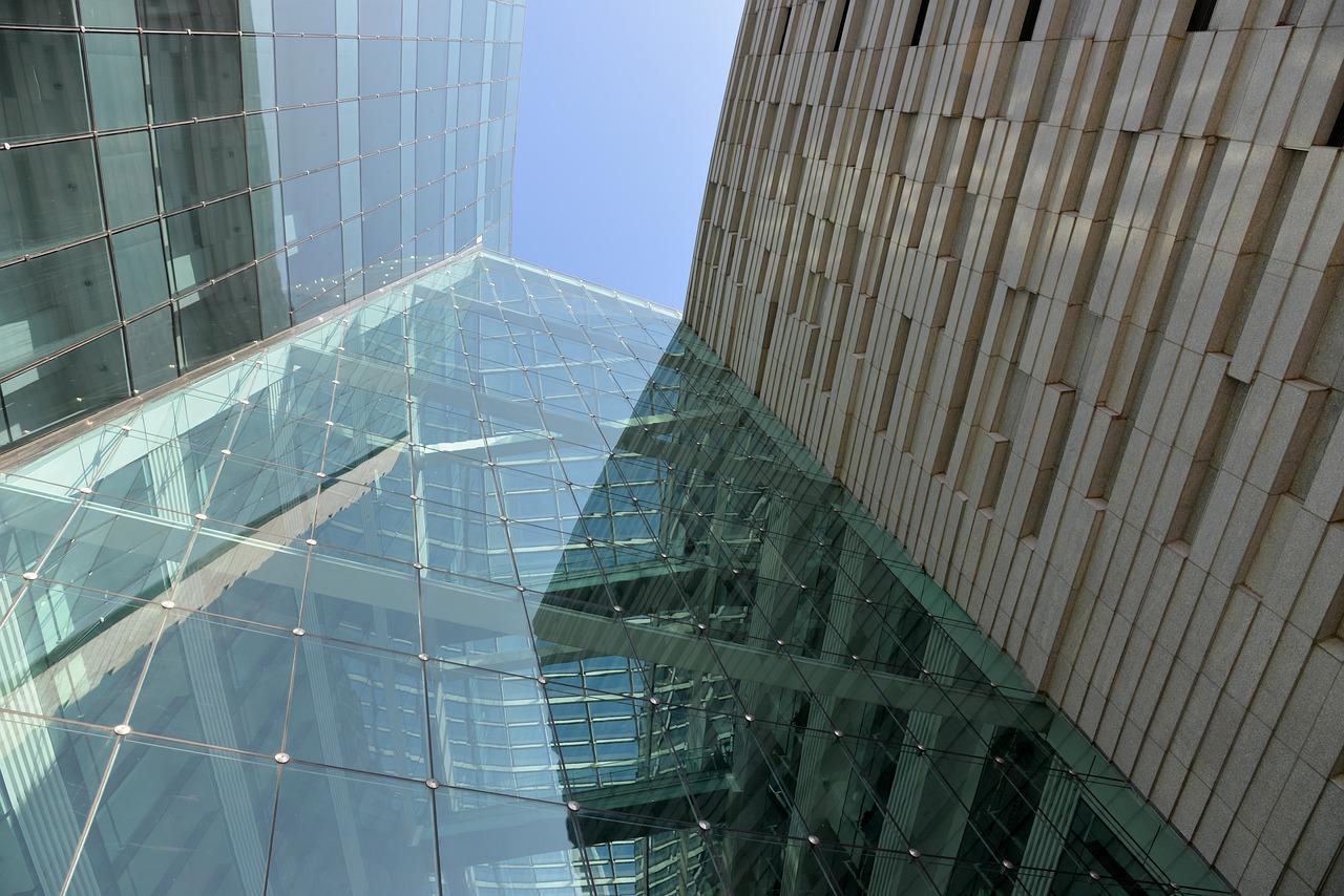 4. 防护挑檐功能