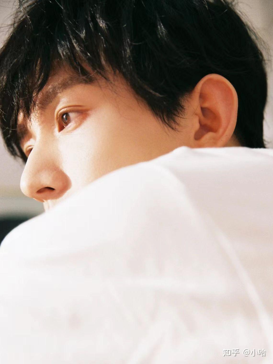 成毅的壁纸图片大家能分享一下嘛? - 知乎