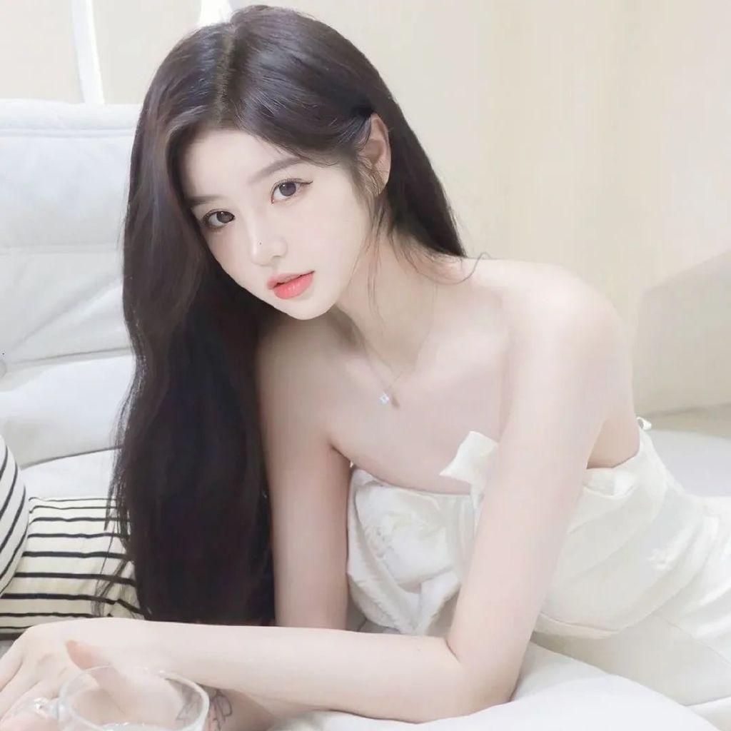 有没有很酷很拽的头像呀?(很酷很拽的图片女生)