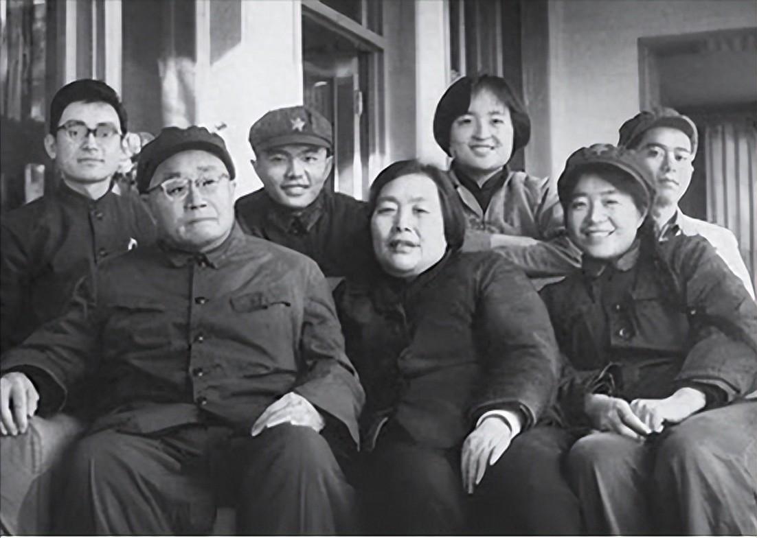 1945年,刘伯承5岁女儿刘华北被害,死前对凶手说:叔叔我认识你 - 知乎