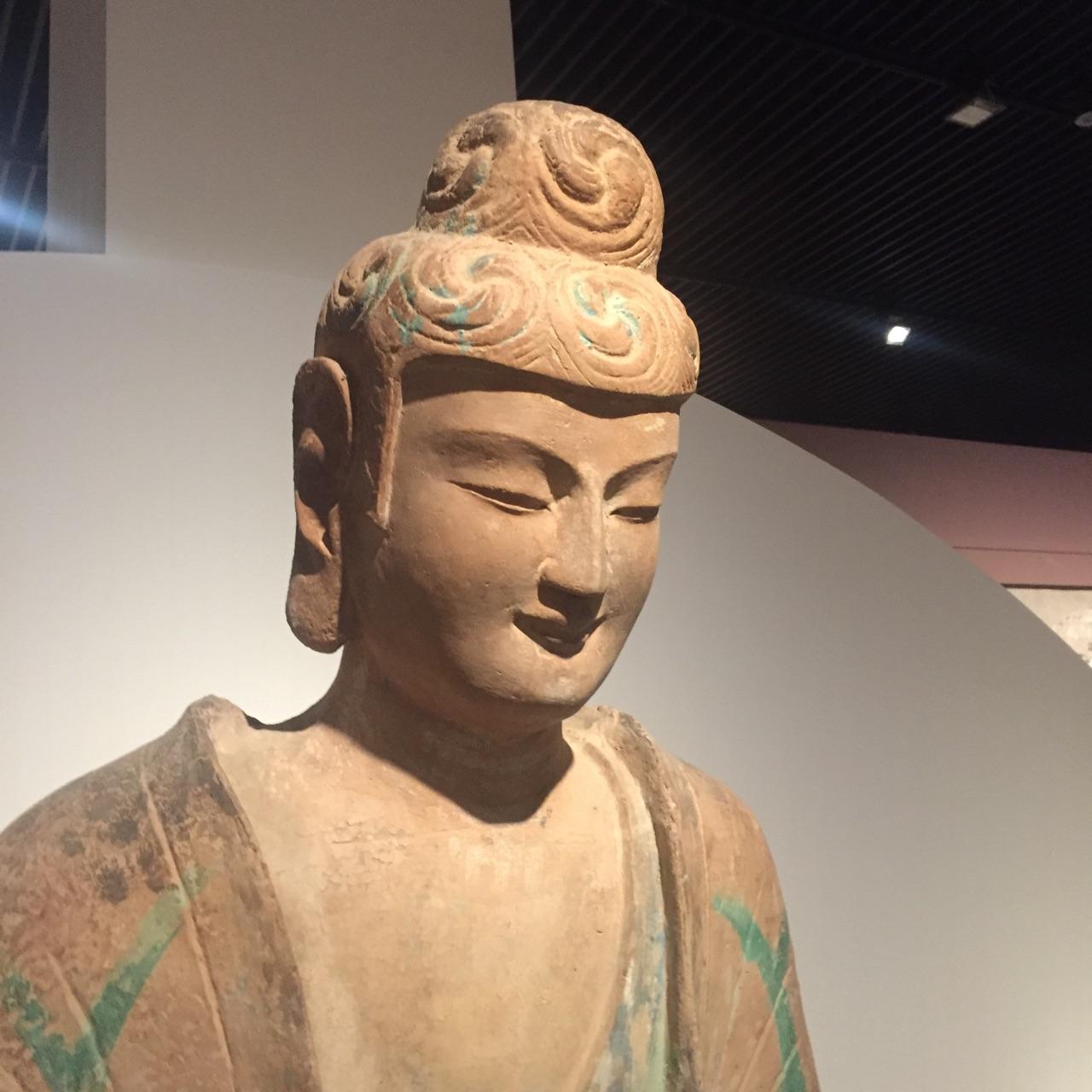 为什么中国古代工艺雕塑品很逼真而人物雕塑简直没法看