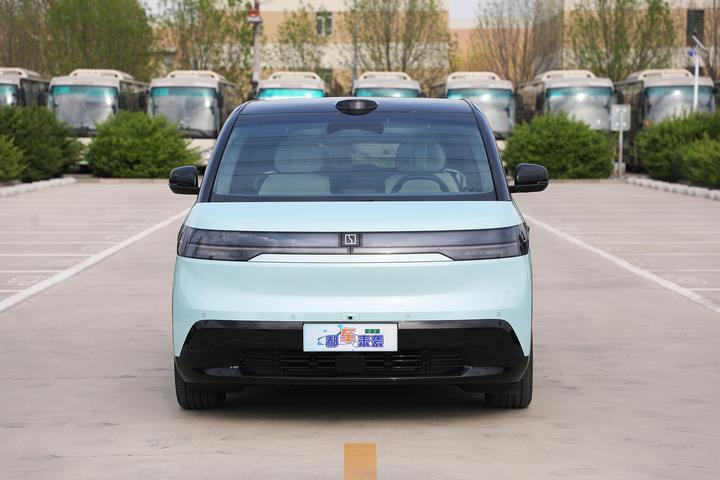 纯电中型MPV,全面解析2025款极氪MIX,新车售价27.99万起值么? - 知乎