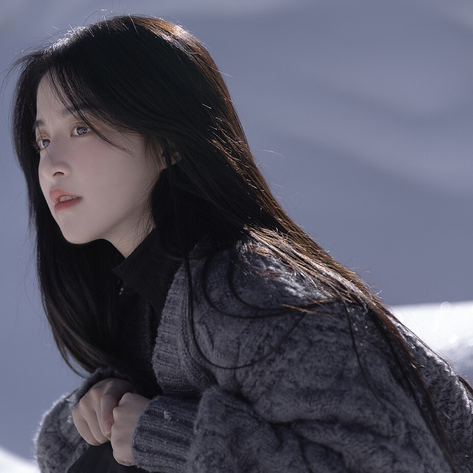 有没有那种别人一看就哇塞这个女孩子好高级的头像呢