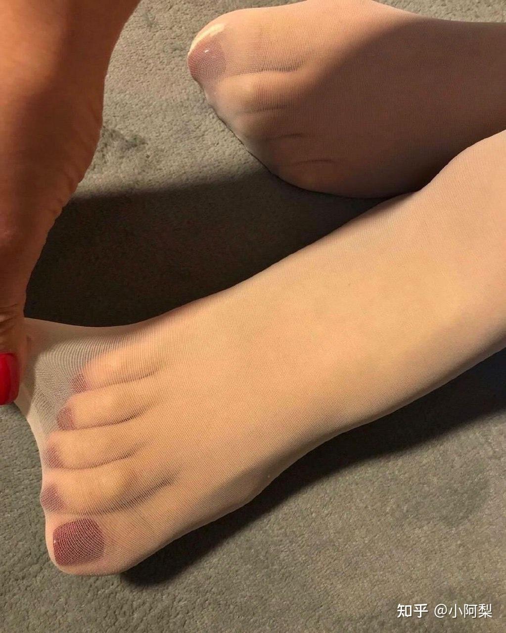 这是女生的脚还是男生的?