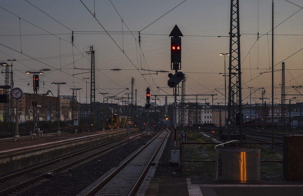 湾里区为什么不通地铁