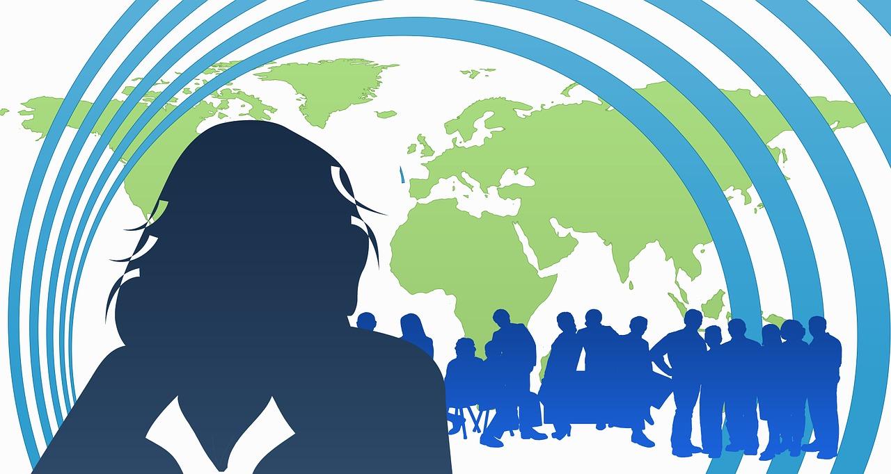 参加万商会穿什么