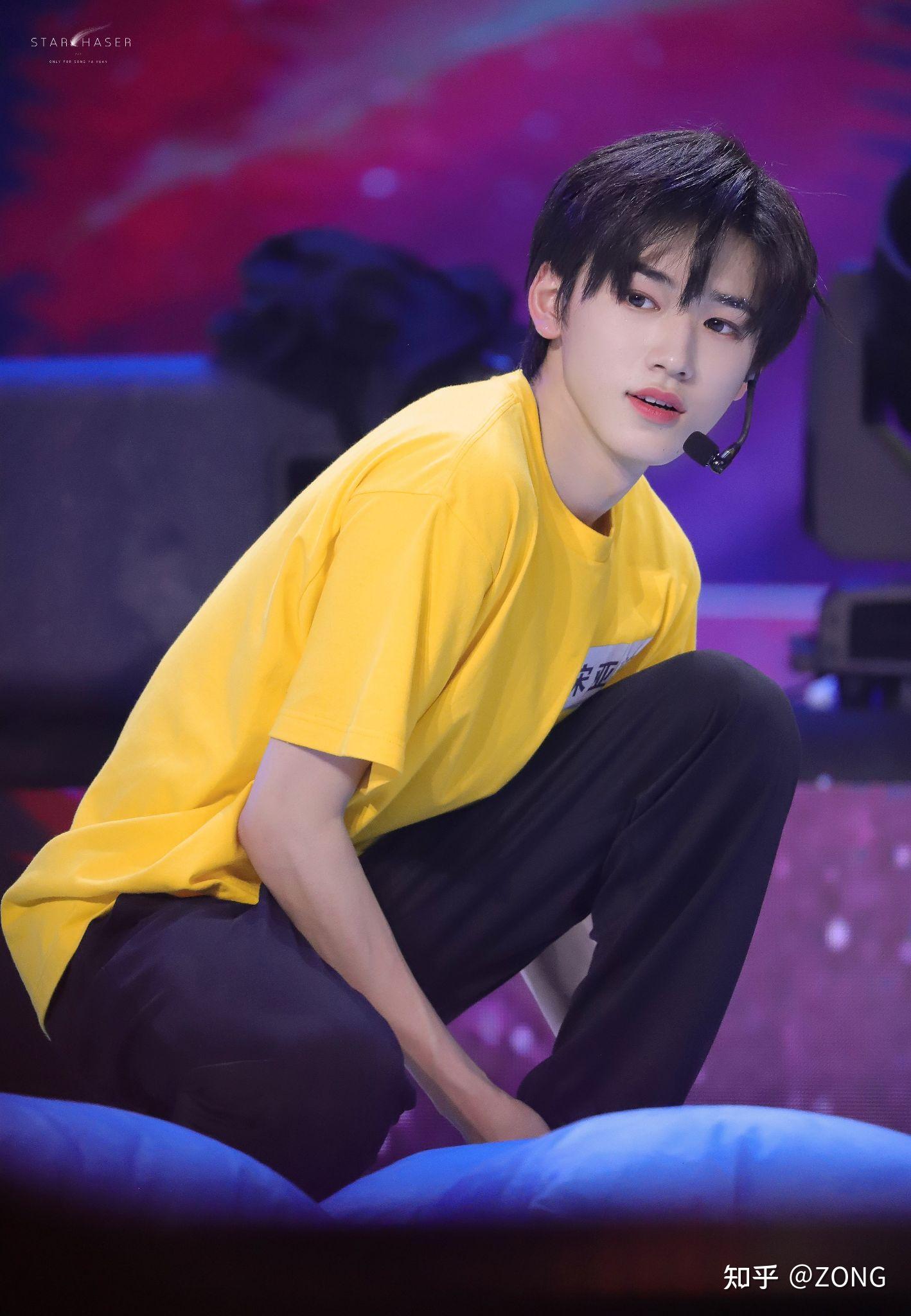 宋亚轩有哪些出圈的图片