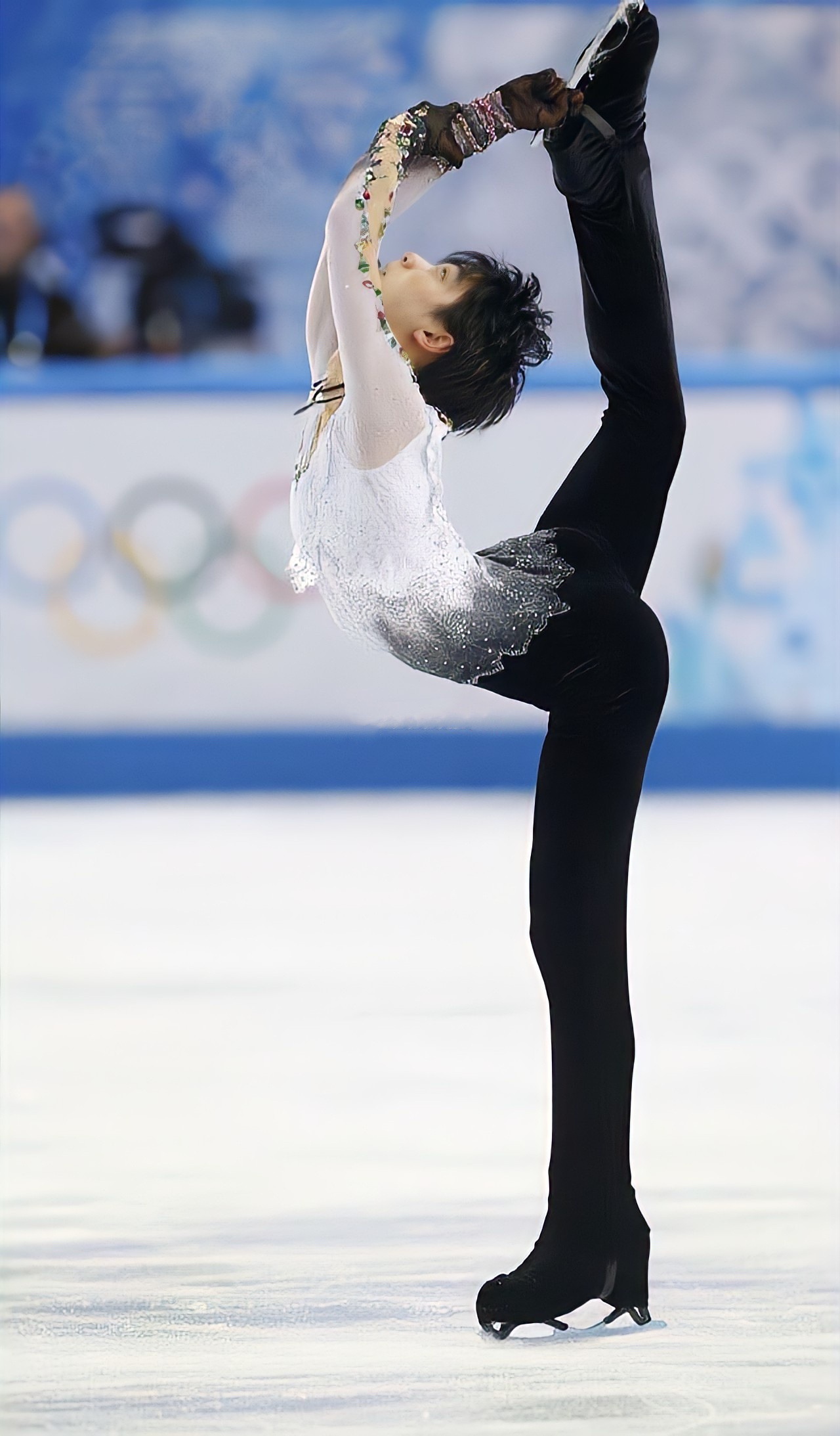 求求各位大佬,有没有羽生结弦高清绝美壁纸啊? - 知乎