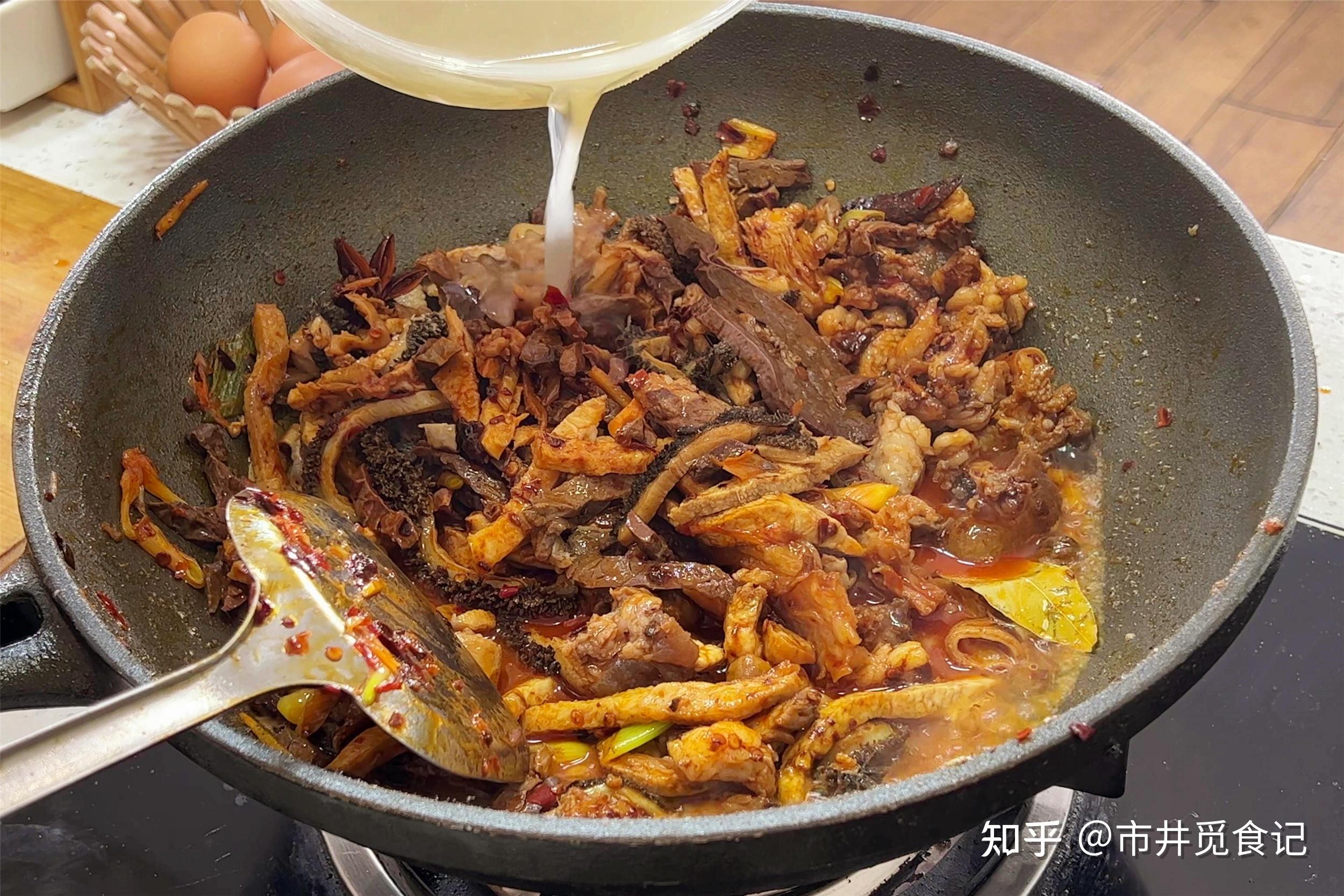 牛肉贵，猪肉腻，不如吃“杂”，牛杂怎么做好吃？教家常做法，喷香解馋 - 知乎