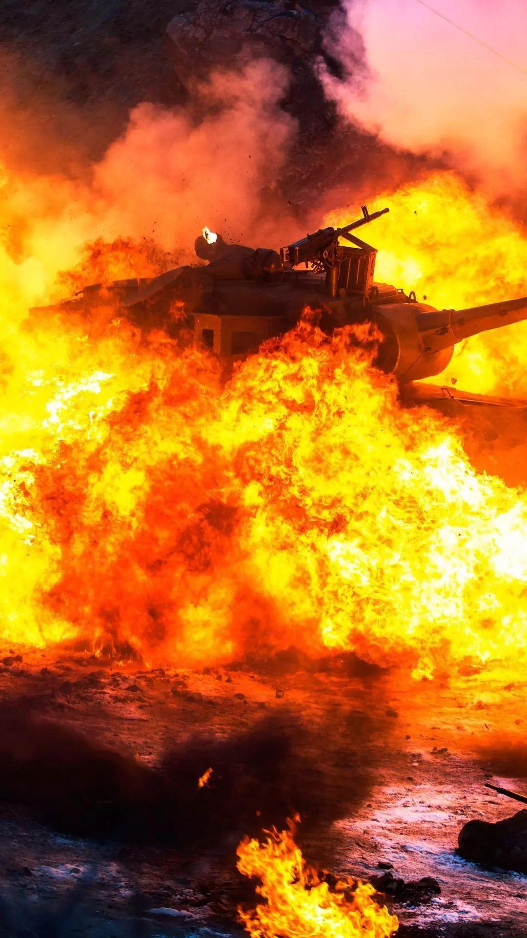 有没有帅气的二次元军事壁纸