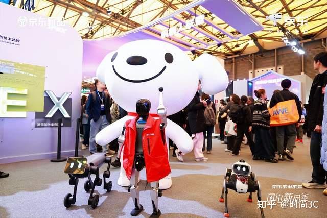 AWE·京东:60+智能机器人惊艳亮相,并启动智能机器人产业加速2.0计划