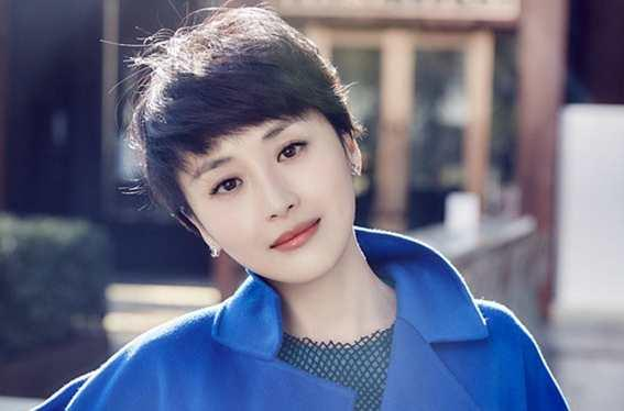 2015年参演《青岛往事》于11月22日在央视八套黄金档播出.